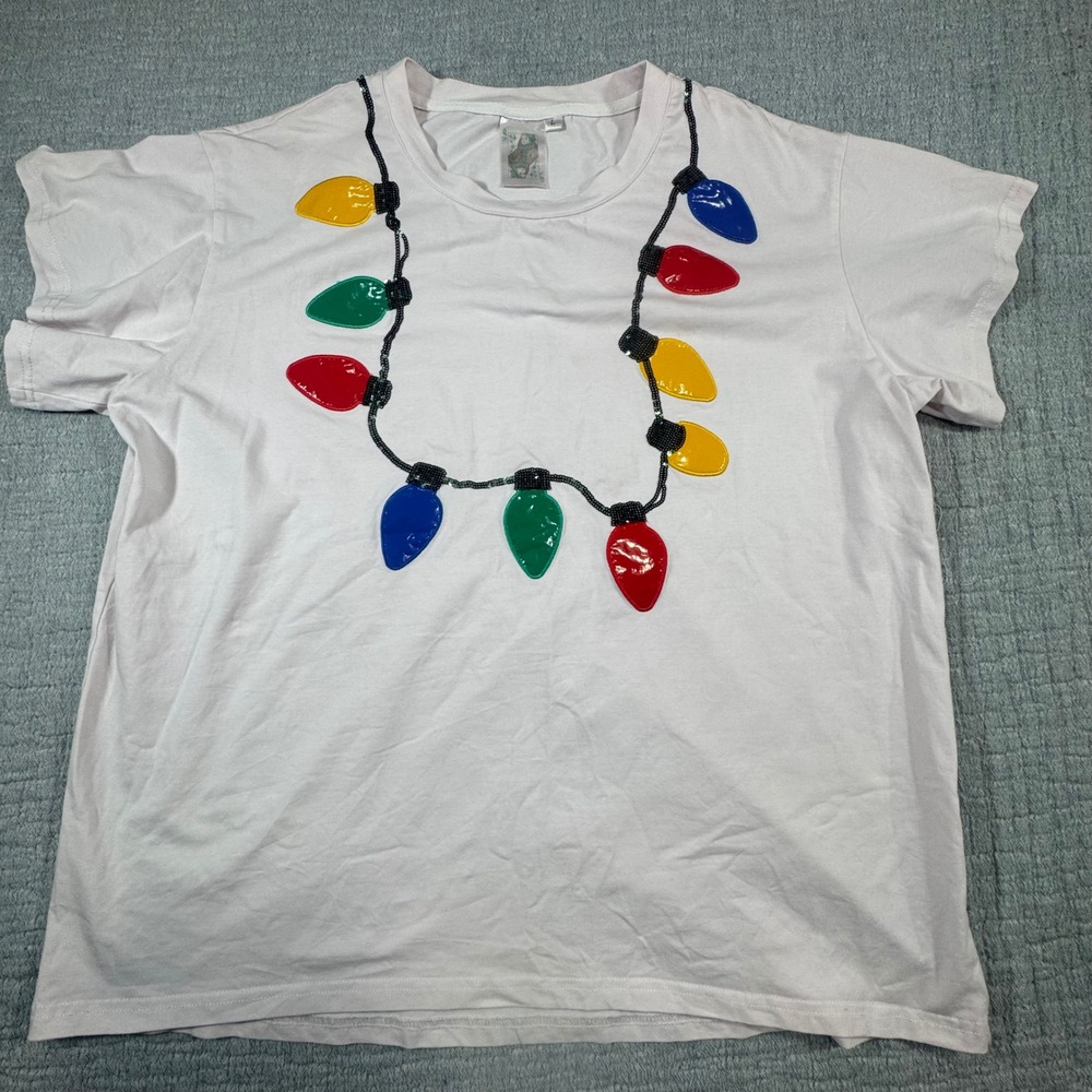 Queen Of Sparkles Christmas Lights Shirt Women's Large Light Pink Festive